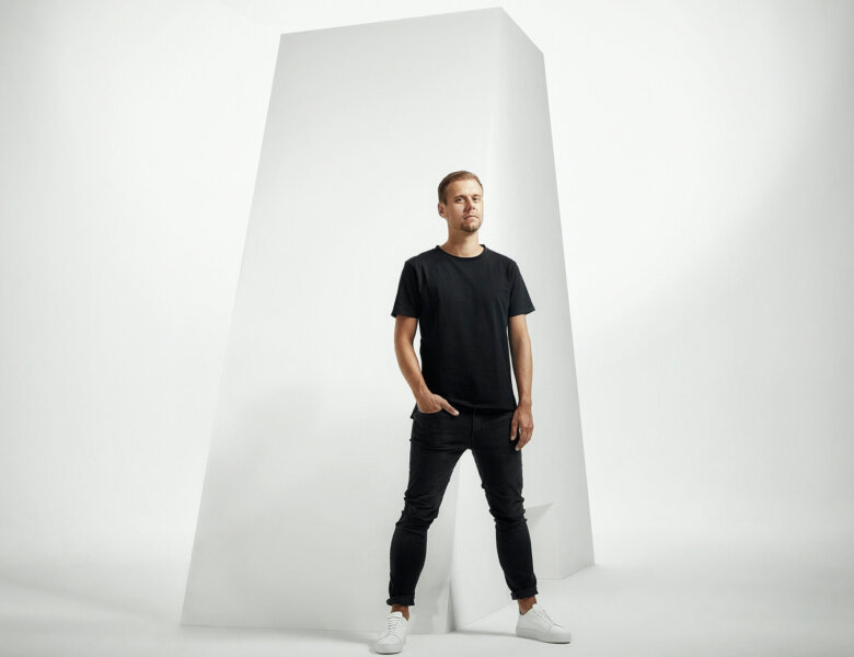 Armin van Buuren veröffentlicht die neue Single „Feel Something“