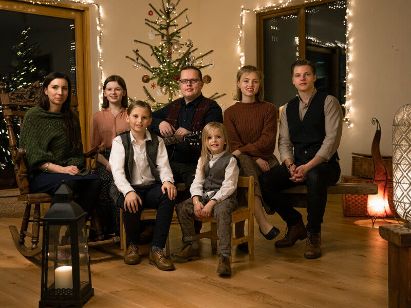 Angelo Kelly & Family – “Coming Home For Christmas“ (Album Review)