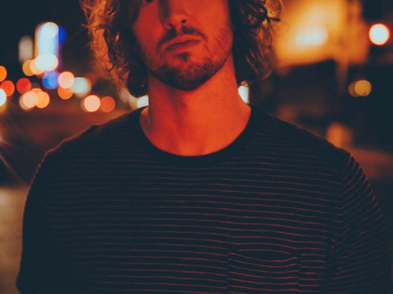 Dean Lewis – “Falling Up“ (Single + offizielles Video)