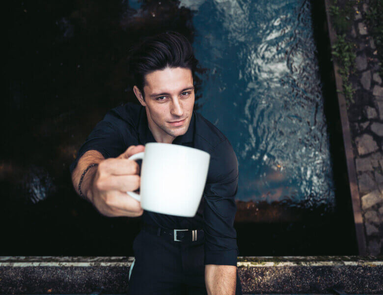 Alexander Eder – “Kaffee“ (Single + offizielles Video)