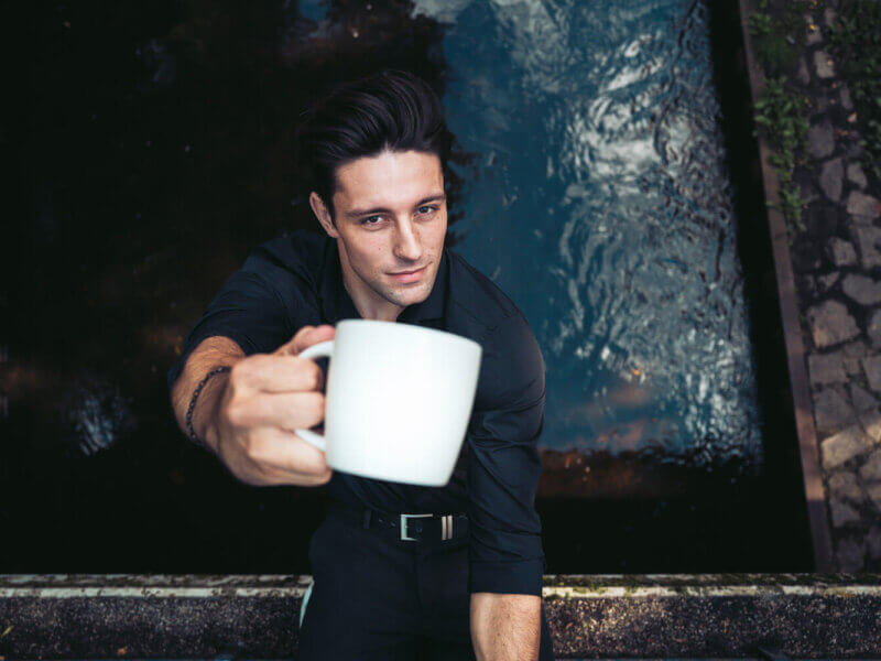 Alexander Eder – “Kaffee“ (Single + offizielles Video)