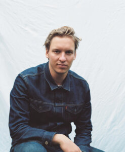 George Ezra - Pressefoto (Foto Credits (c): Alex Eden Smith)