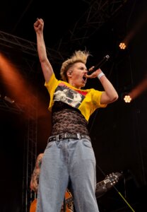 Deine Cousine bei Hütte Rockt 16 - Pressebild (Foto Credits (©): Peggys Moments) 