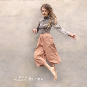 Ronja Maltzahn - "Heimweh" (Album - Kick The Flame // Foto Credits (c): Zuzanna Badziong)