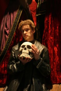 Hamlet - TNT Theatre Britain // Pressebild (c): ADG Europe)