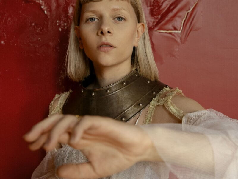 AURORA – „The Conflict Of The Mind“ (Single + offizielles Video)