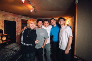 Tobias Künzel (Die Prinzen), Christian Klinckwort, Philipp Polley (beide von Adaptiv), dann Leon Carstens, Marek Hofmeister (beide YAMAS) - Pressebild (Foto Credits (c): Lucas Przewloka @preezy.xo)