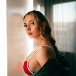 KATI K – "Lukas" (Single - Ariola Local/Sony Music)