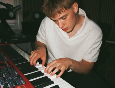 LEVKA – „Ozean“ (Single + Visualizer Video)