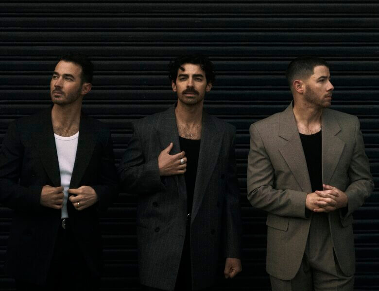 Jonas Brothers – „Greetings From Your Hometown“ (Album – VÖ: 08.08.2025)
