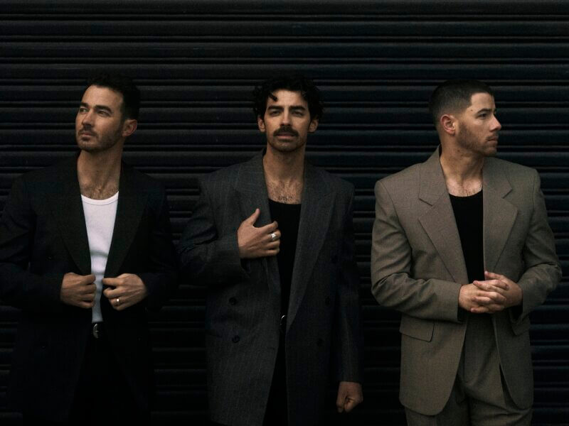 Jonas Brothers – „Greetings From Your Hometown“ (Album – VÖ: 08.08.2025)