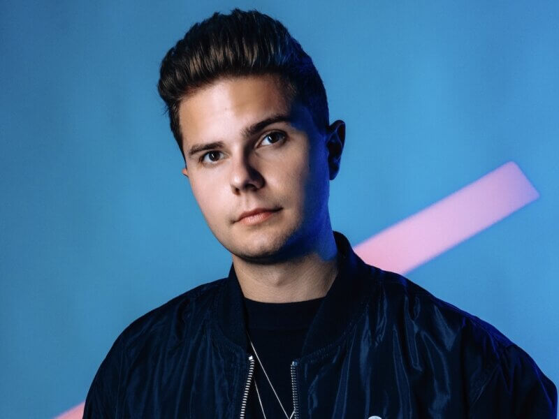 Neptunica feat. RO – „When The Beat Drops Out“ (Single + Visualizer Video)