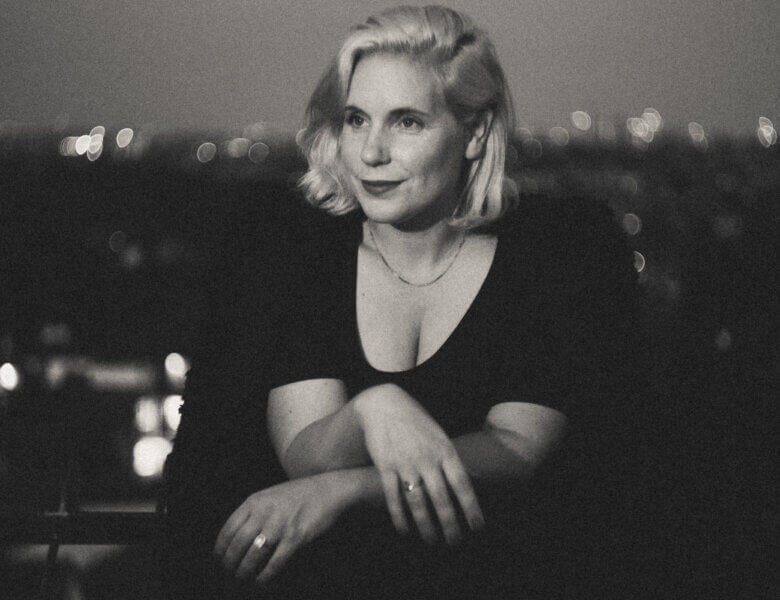 Nina June – „The Lighthouse (Particles)“ (Single + offizielles Video)