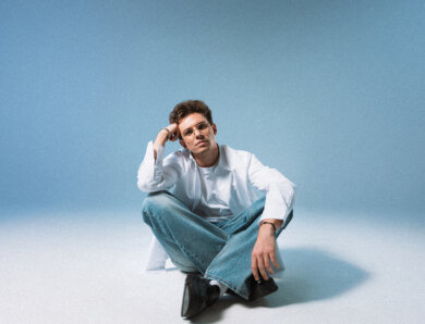 KAMRAD – „Trying Not To Panic“ (EP – VÖ: 23.01.2026) // zugleich Release der Single „Hug Yourself“