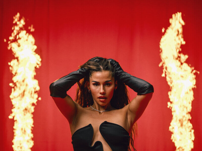 Sarah Engels – „Fire“ (Single + offizielles Video) // Teilnahme am deutschen ESC-Vorentscheid